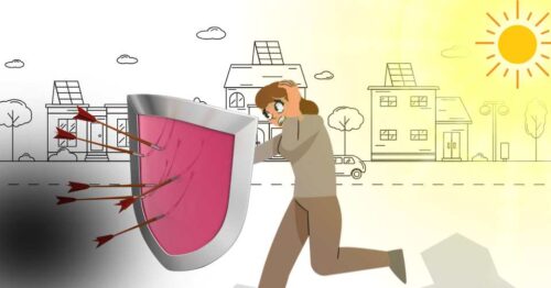 盾をもち防御しながら逃げる女性